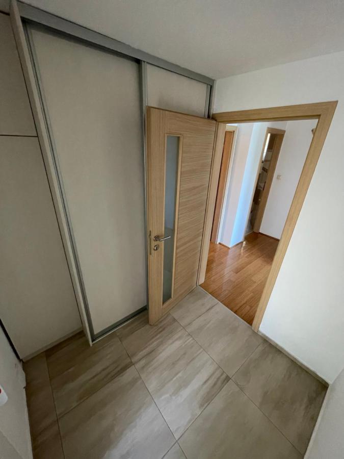 Apartment Victoria Stara Baska Exterior photo